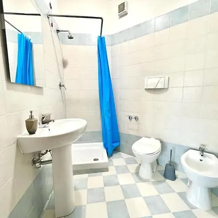 Moderno In Centro דירה *