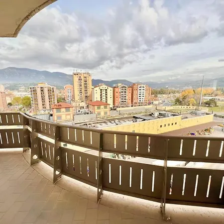 Moderno In Centro
