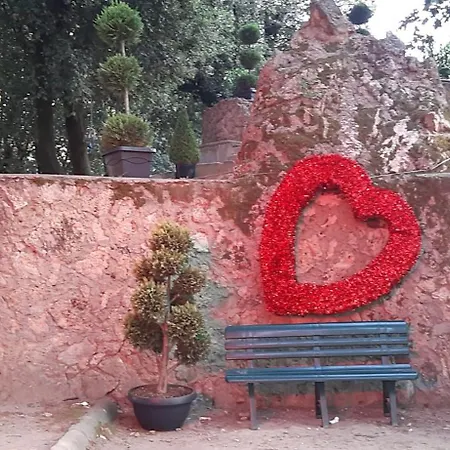 Moderno In Centro * טרני
